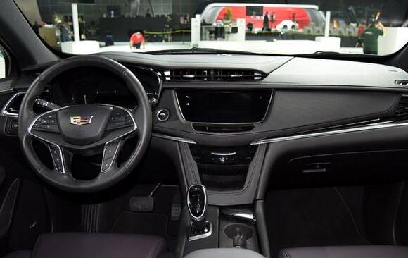 2018年5月凯迪拉克XT5销量（6614辆）新车搭载超级智能驾驶系统
