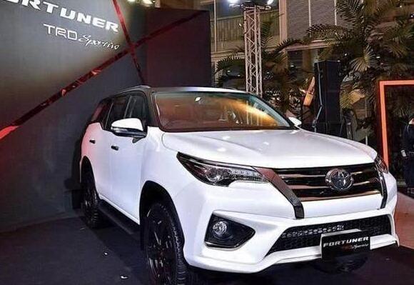 丰田新车型 suv，这款车被称为小霸道