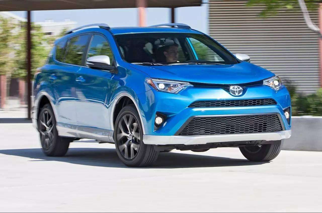 五点比比大众途观和丰田RAV4哪个好 RAV4适合女生开