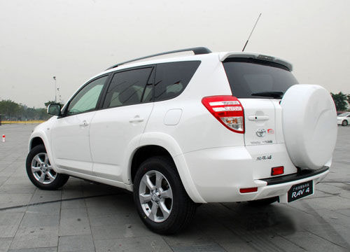 越野车丰田rav4 2.0l实际油耗