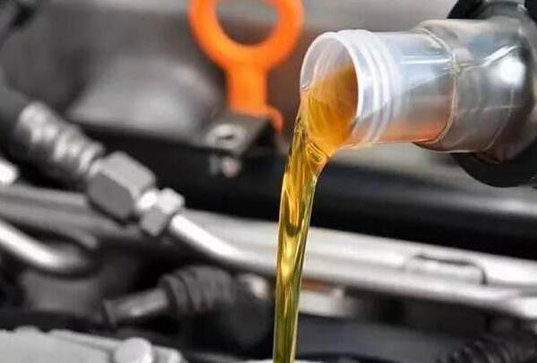 汽车保养周期详解，油质和路况是影响周期的根本因素