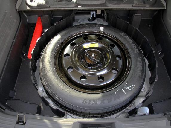 汽车备胎是什么意思，只能暂时使用的备用轮胎