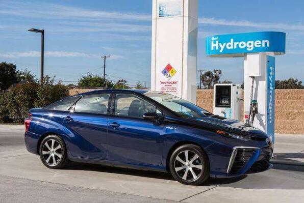 最新黑科技氢燃料汽车，3分钟加氢续航600公里完爆纯电动