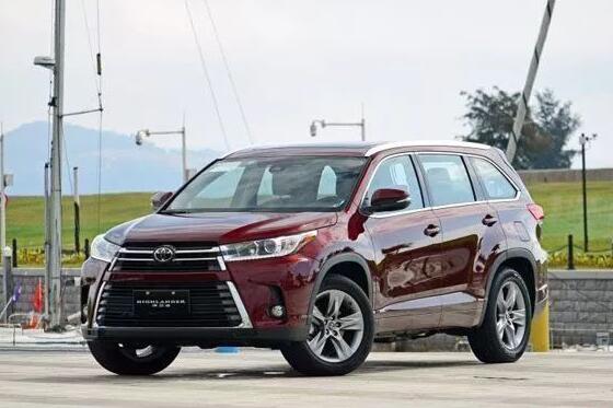 十款SUV保值率排行榜，丰田普拉多的3年保值率高达68.65%