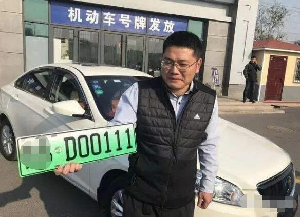 绿牌照是什么汽车，新能源汽车细分为4种不同车牌