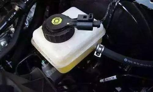 刹车油换多少合适 更换刹车油需要多少的量
