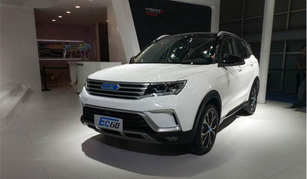 25万小型SUV车型推荐 奥迪Q2L尺寸不输紧凑型SUV