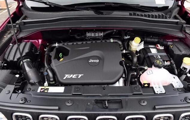 Jeep自由侠是什么发动机 发动机配置强马力足