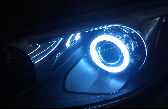 汽车车灯的透镜作用详解，传统大灯与透镜大灯的区别介绍