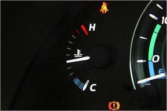 汽车节温器的作用及原理，调节发动机的散热防止过冷过热