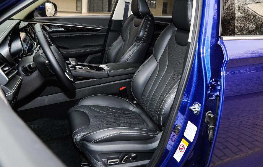 长安CS85 COUPE 1.5T上市 全新长安轿跑SUV售价仅11.99万起