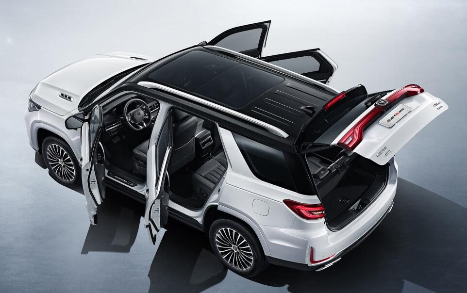 长安7座suv 新款长安CS95真七座满足国六排放售价仅15.59万起