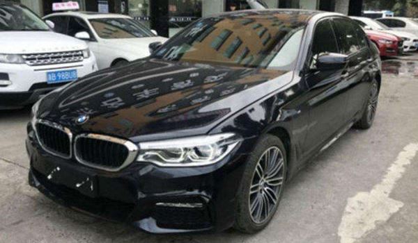 2018款宝马530LI 油箱多大