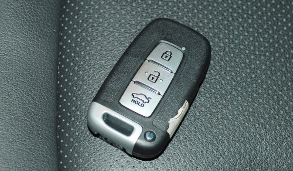 无钥匙启动的车钥匙掉了怎么办