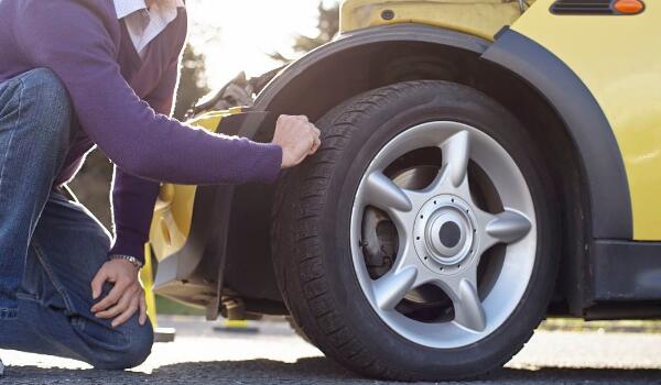 轮胎磨损到什么程度需要更换 家用车多久换一次轮胎