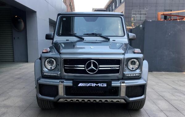 奔驰g级amg多少钱 奔驰amg63报价多少（222.88万）
