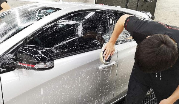 三个月不洗车伤车漆吗