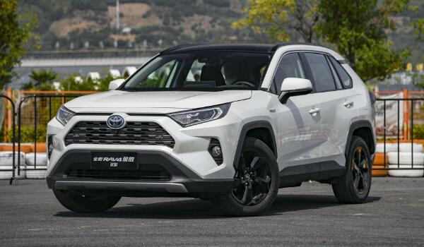 丰田SUV15万左右 威兰达2.5L发动机只要20万