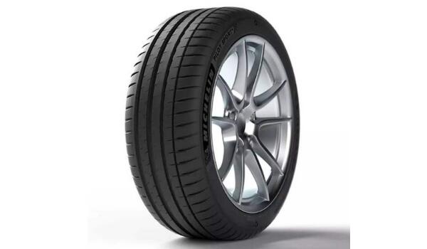 沃尔沃xc60用什么轮胎比较好 米其林轮胎驾驶更舒适(抗噪能力强)