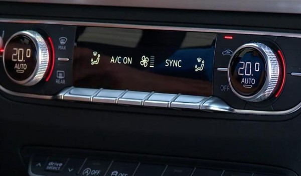 汽车显示温度是车内还是车外