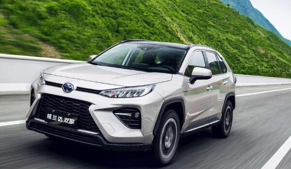 丰田suv车型大全 RAV4荣放只要17.48-25.88万元（性能同级别无敌）