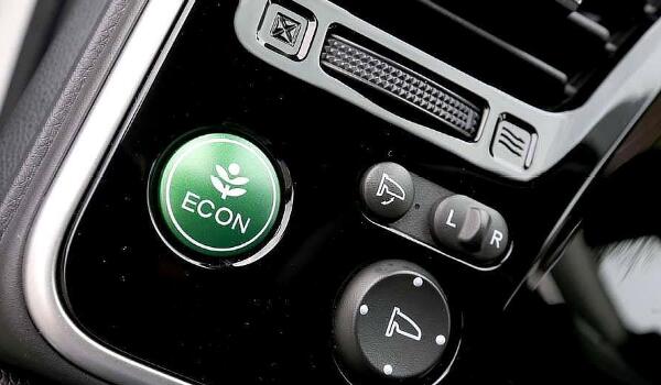 eco是什么意思车上的 一种省油驾驶模式（生态节能优化的统称）