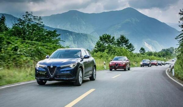 stelvio是哪国生产的 意大利著名阿尔法·罗密欧品牌旗下首款suv（售价45.68-96.9