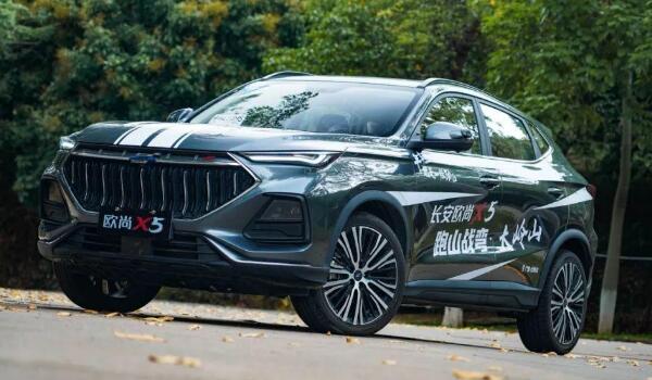 长安欧尚x5省油吗 实际油耗平均值8.55-8.81L/100km（一公里油耗5毛6到5毛8）