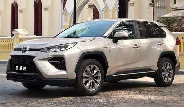 威兰达和RAV4哪个好 RAV4配置丰富(威兰达驾乘舒适高)