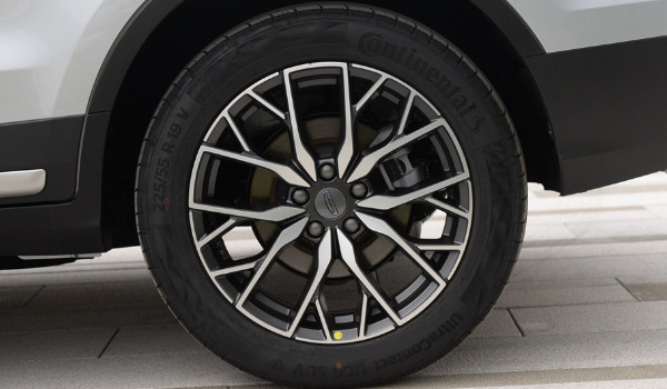 吉利博越轮胎用的是什么品牌 采用两种轮胎品牌