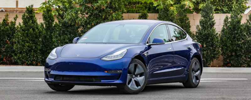 特斯拉model 3几个踏板