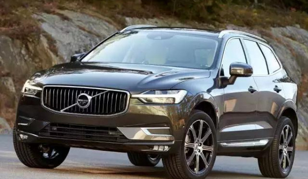 凯迪拉克xt5和沃尔沃xc60哪个好 xt5空间更宽敞/性价比跟高（xc60的安全性更强）