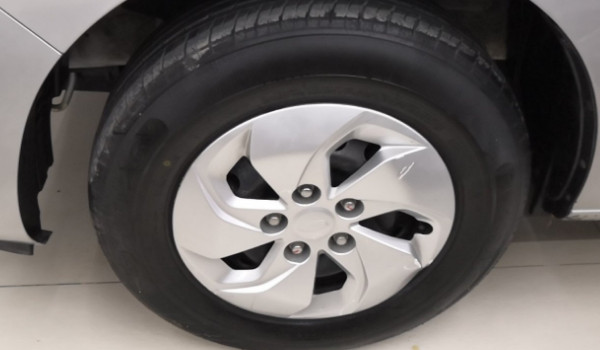 瑞风m4轮胎是什么牌子的 采用万力轮胎(舒适性高抓地性强)