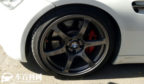 宝马m3轮胎规格 采用鸳鸯轮设计(前轮尺寸275/35 r19)