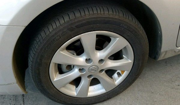 骐达轮胎型号 尼桑骐达轮胎尺寸是多少(205/50 r17)