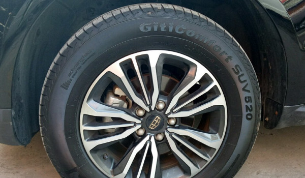吉利远景x6轮胎用什么品牌的 用的什么牌子的轮胎(佳通轮胎)