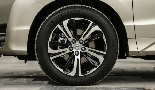 本田urv轮胎是什么型号 本田urv轮胎尺寸(245/55 r19)