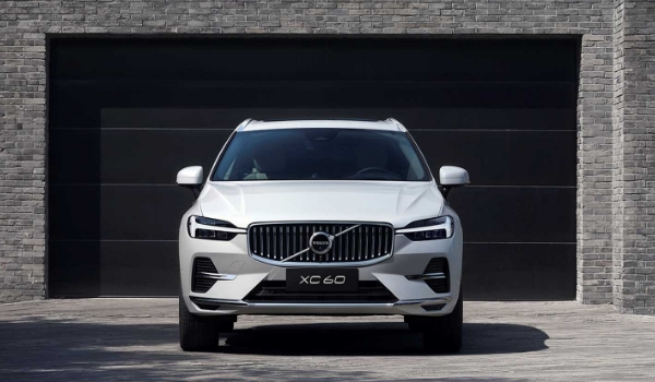 沃尔沃xc60车身尺寸多少 乘坐/存储空间实测（定位是中型suv）