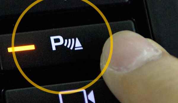 奔驰驻车辅助系统停止运作怎么回事