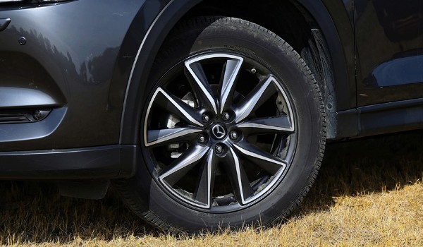 马自达cx5轮胎是什么品牌 cx5原装轮胎品牌(普利司通轮胎)