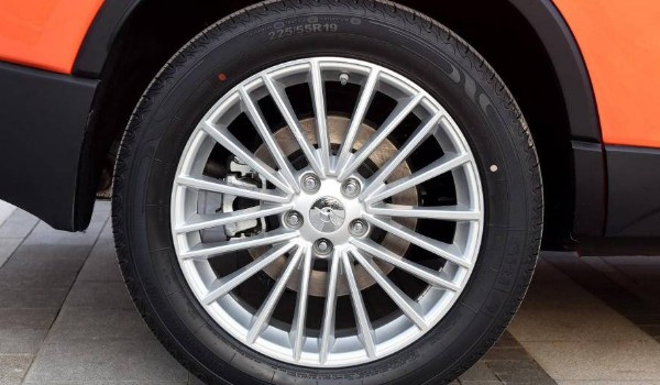 海马8s轮胎是什么牌子的 轮胎用的什么牌子(马牌轮胎)