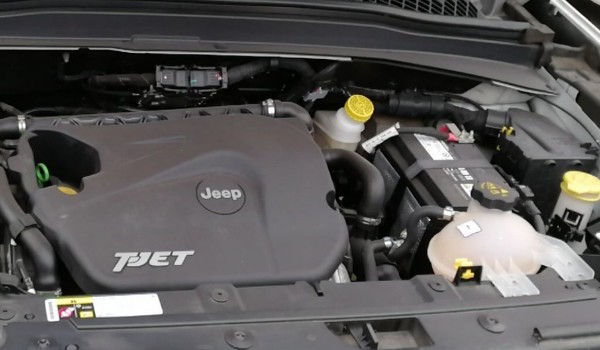 jeep自由侠是什么变速箱 自由侠的变速箱是干式还是湿式(7挡干式双离合)