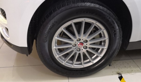 捷豹fpace轮胎尺寸多少 捷豹f-pace轮胎型号(255/50 r20)