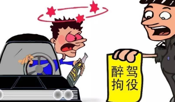 行驶证不在车上能上路吗