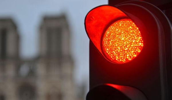 红绿灯坏了的摄像头会拍违章吗