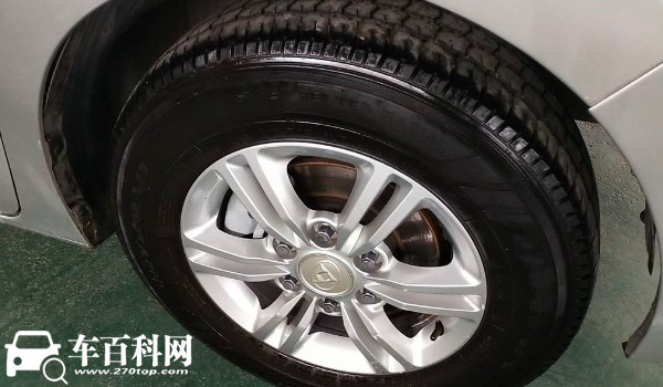 上汽大通g10轮胎型号 大通g10的轮胎型号(215/70 r16)