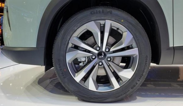 五菱星辰轮胎尺寸 轮胎是多少寸的(215/55 r18)