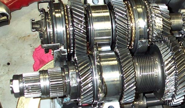 离合器烧了会出现什么症状