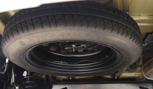 库斯途轮胎尺寸 轮胎规格是什么(225/55 r18)