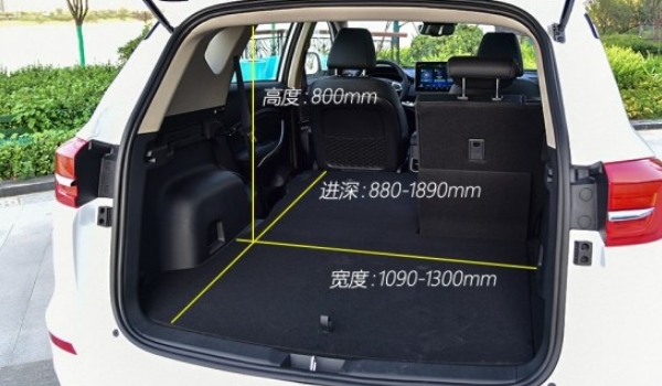 比亚迪宋车身尺寸是多少 比亚迪宋后备箱尺寸是多大（容积为520-1340L）
